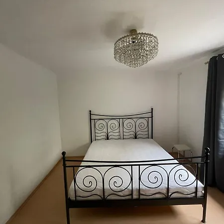 Grosse Zum Wohlfuehlen Apartment Baumgarten